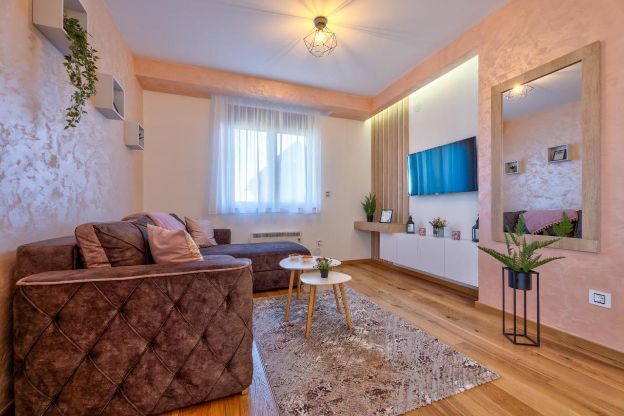 Apartment Stefan In Vila Katalina Lux Ζλάτιμπορ Εξωτερικό φωτογραφία